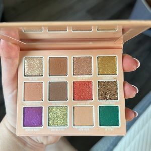 Kylie Summer Eyeshadow Palette